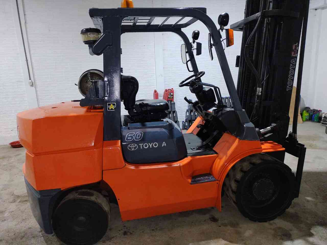 Montacargas Toyota  - Imagen 2